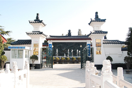 青龙岗纪念园