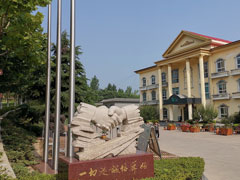 郑州公墓壁葬费用大概是多少？